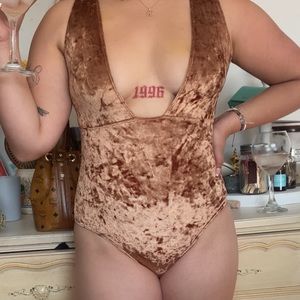 VELVET BODYSUIT